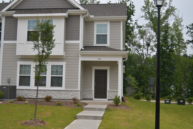 Building Photo - 309 Spaight Acres Way