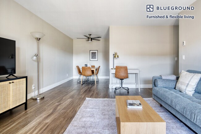 Foto del edificio - 622 Edgewater Blvd