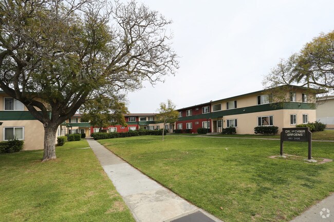 Foto del edificio - California Gardens