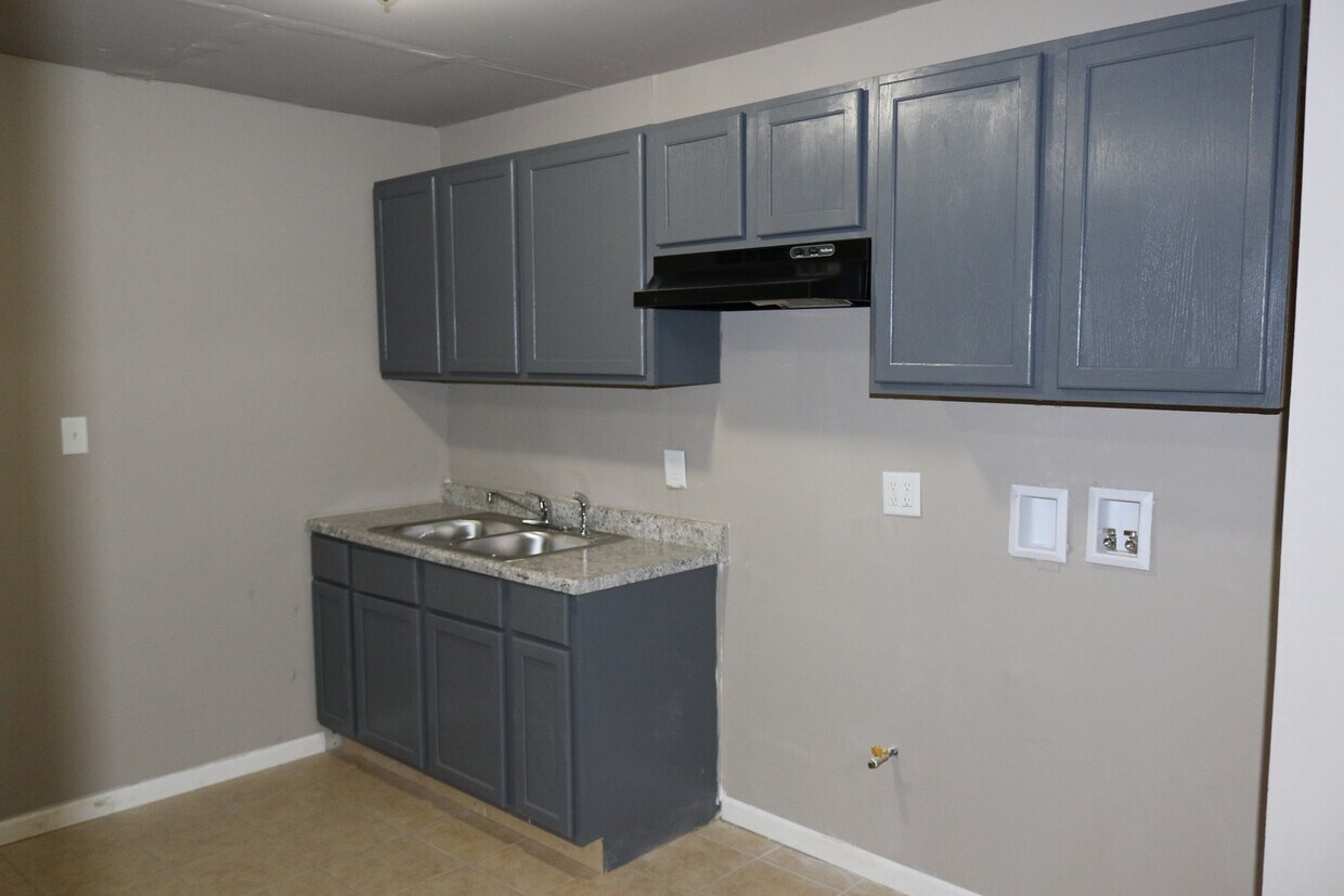 Foto principal - West Side of Gary Home Section 8 Welcomed