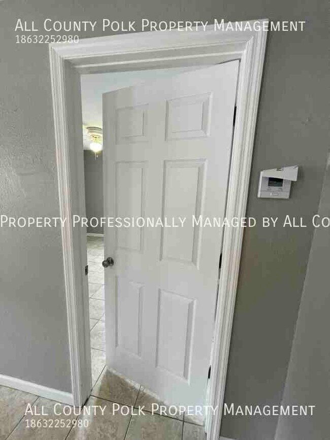 Building Photo - Gorgeous 2 Bedroom 1 Bath Dixieland Home f...
