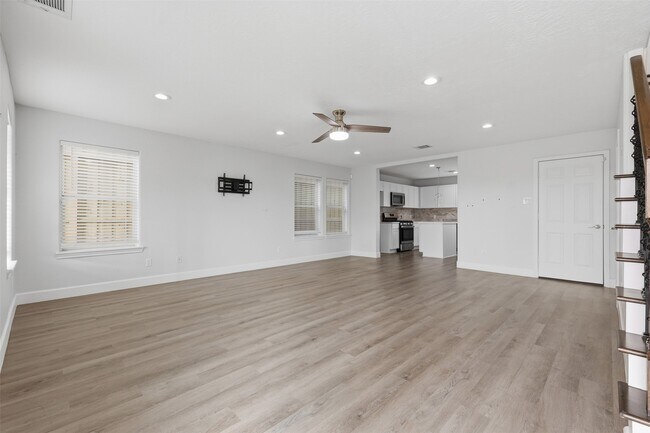 Foto del edificio - 9026 McGallion Rd