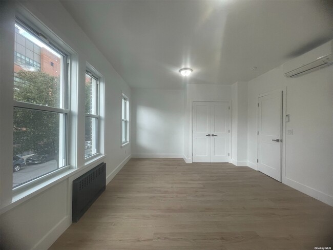 Building Photo - 47-33 38th St