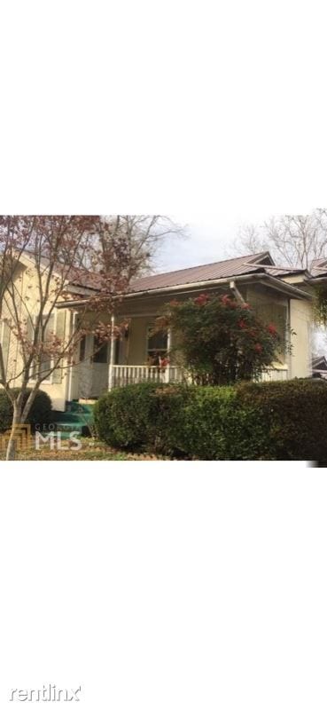 Building Photo - 3 br, 1 bath House - 1 Camel St