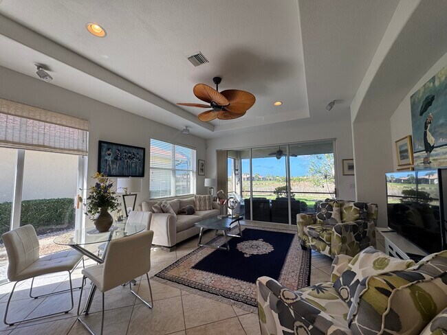 Building Photo - 462 Montelluna Dr