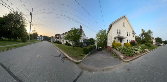 Building Photo - 24 Miles St