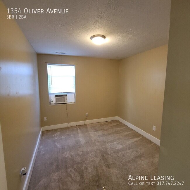 Building Photo - 1354 Oliver Ave
