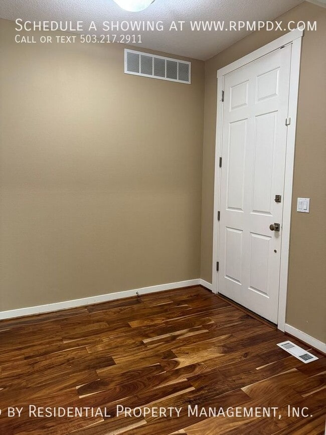 Building Photo - 12490 SW Winterview Dr