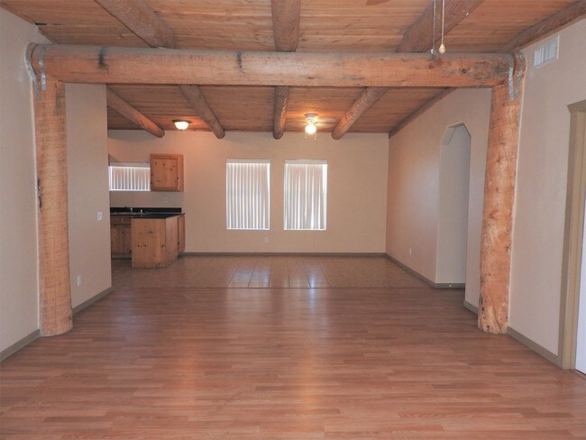 Building Photo - 1821 E Ambush St