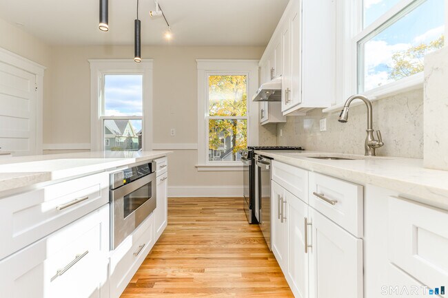 Foto del edificio - 27 Hubinger St