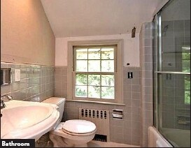 Bathroom - 15-17 Hoyt St