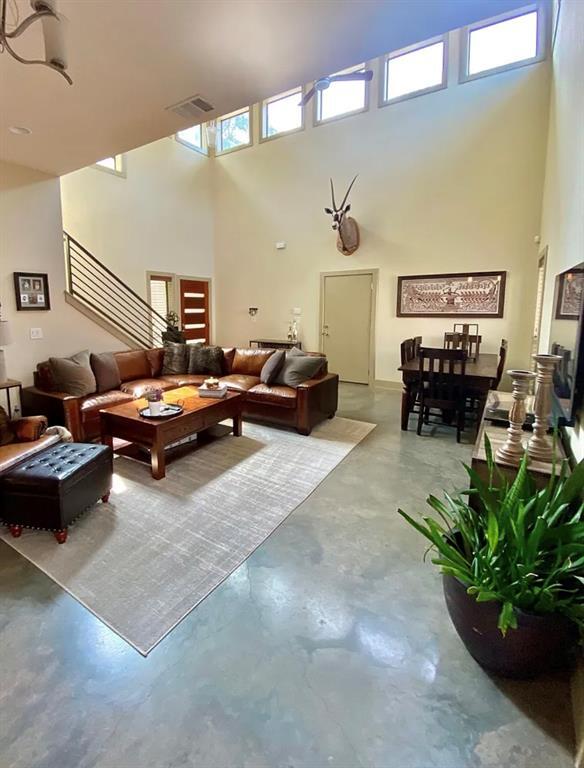 Foto del edificio - 903 Cardinal Ln