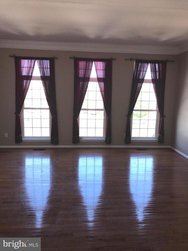 42695 Terrace, Chantilly, VA 20152 Townhouse for Rent in