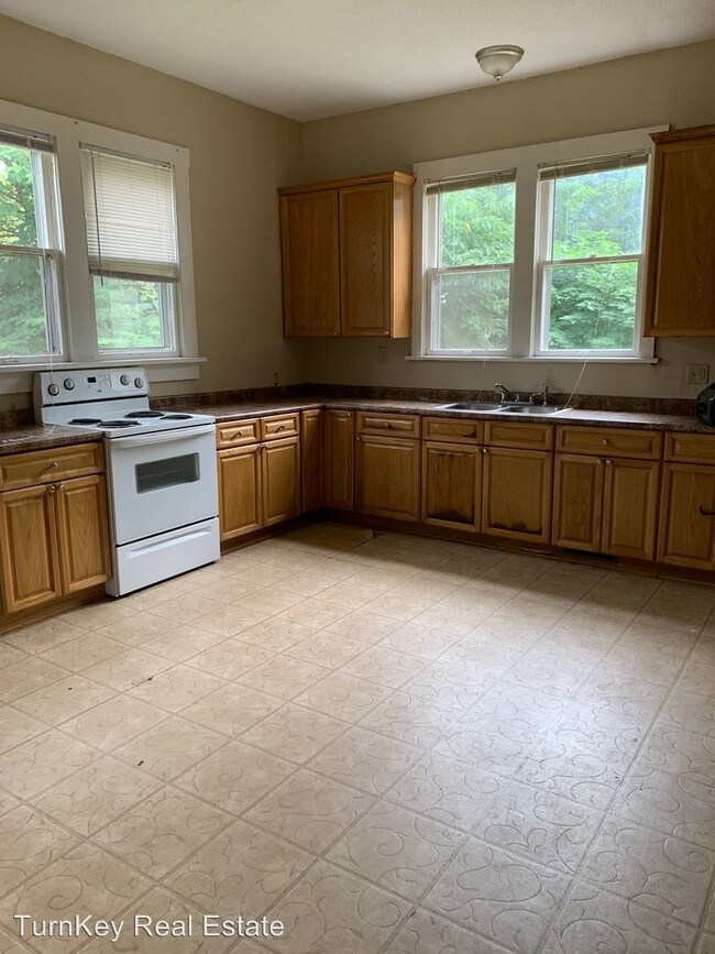 Foto del edificio - 1630 N Clay Ave