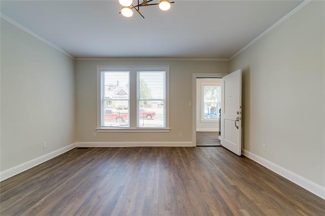 Building Photo - 715 S Jennings Ave