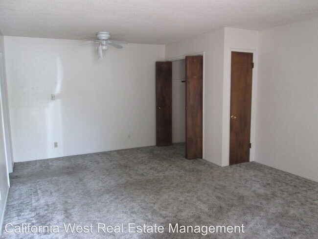 Building Photo - 803 Walnut St