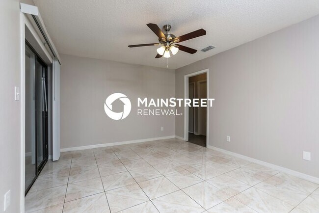 Foto del edificio - 4 Bedroom Pet-Friendly Home in Orlando, FL with Main Street Renewal