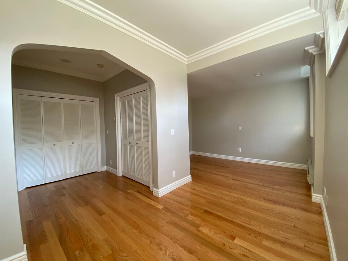 Foto principal - 152 S Peck Dr