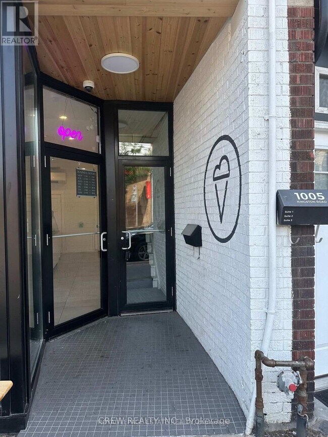 Photo du bâtiment - 1007 Kingston Rd