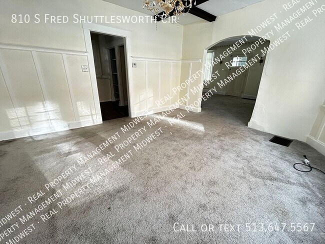 Foto del edificio - 810 S Fred Shuttlesworth Cir