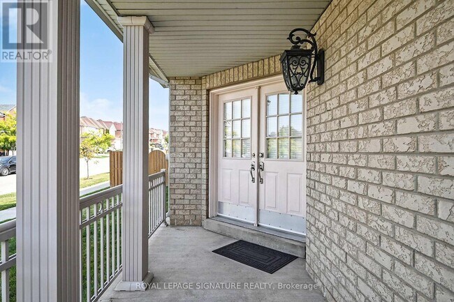 Building Photo - 6509 Valiant Heights