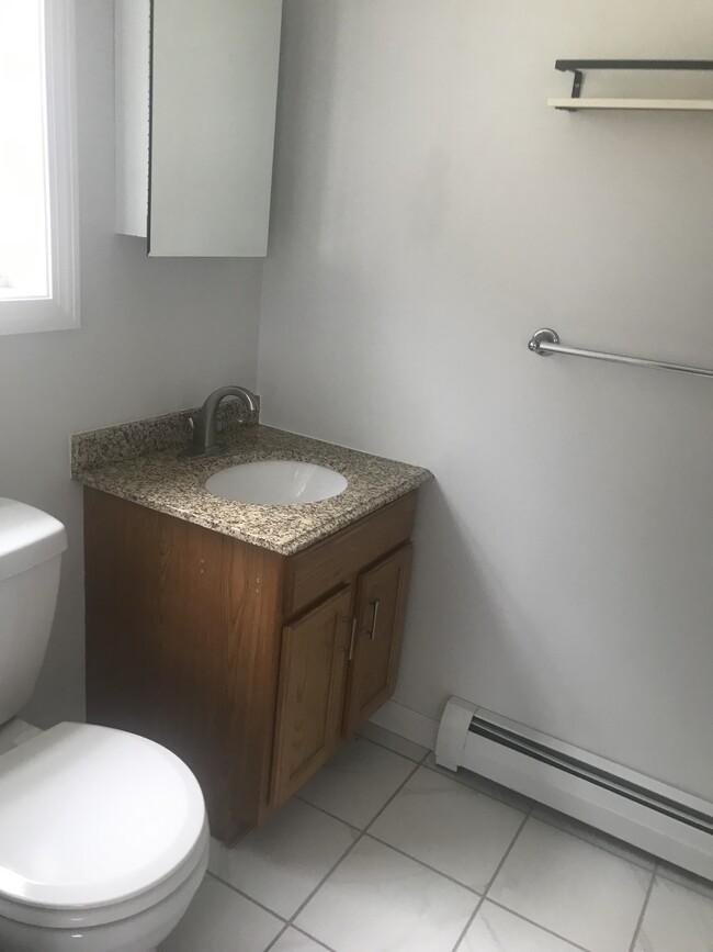 Master Bath w/shower - 144 Berkshire Way