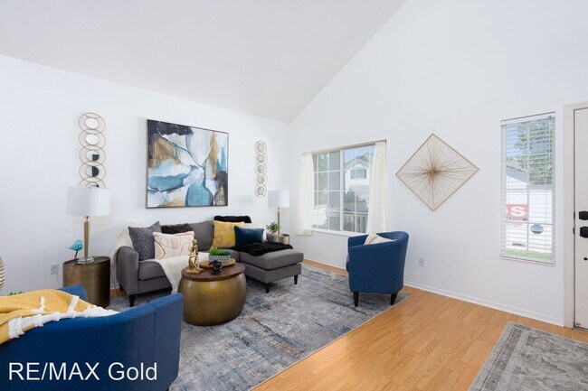 Foto del edificio - 4 br, 3 bath House - 1285 Glendora Lane