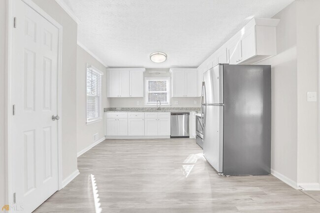 Building Photo - 1169 Ashley Lake Dr