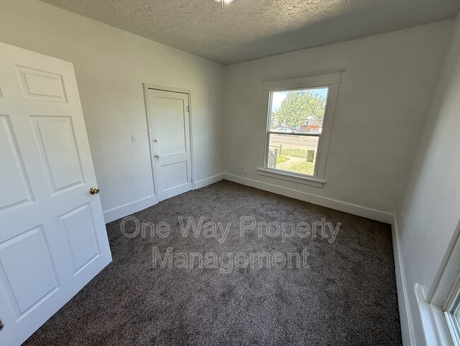 Building Photo - 1440 10th St