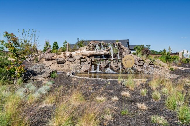 Building Photo - 3741 NE Petrosa Ave