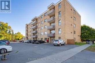 Building Photo - 255-255 George St