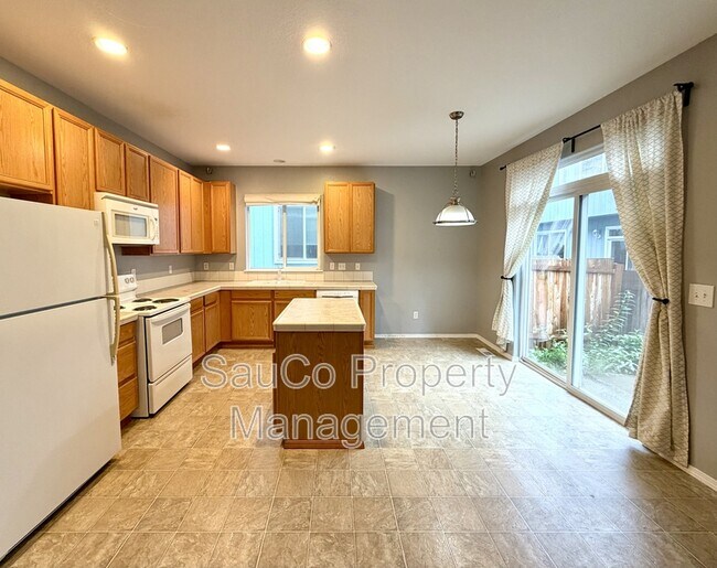 Building Photo - 4299 SE Averi Ct