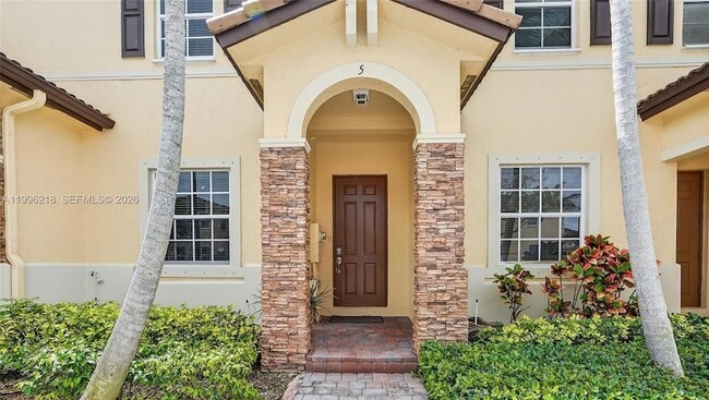 Photo - 9041 SW 227th St Townhome