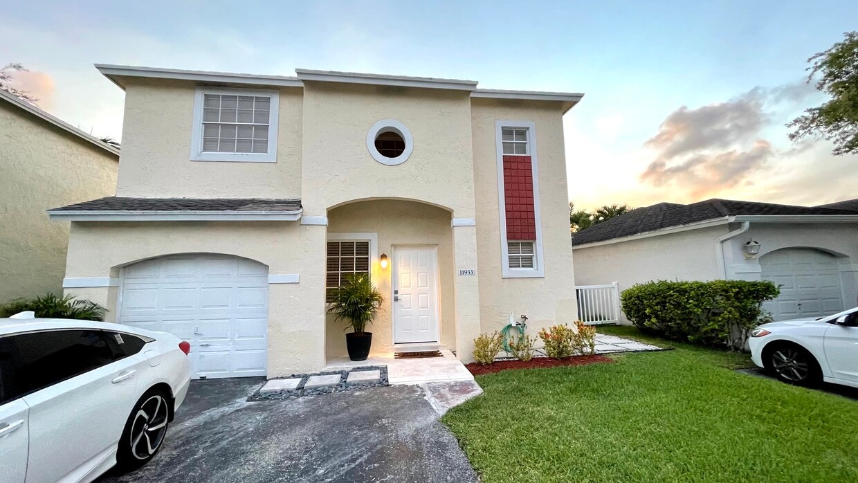 11933 NW 12th St, Pembroke Pines, FL 33026 House for Rent in Pembroke