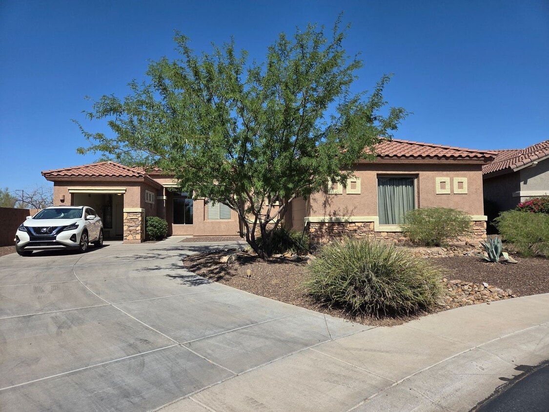 Primary Photo - Beautiful 3 Bed/2.5 Bath in Carefree Cross...