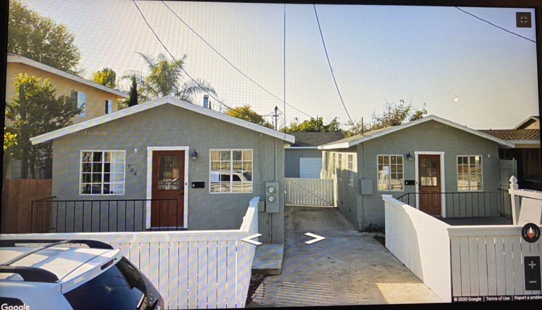 Unit B - Right - 704 5th Ave
