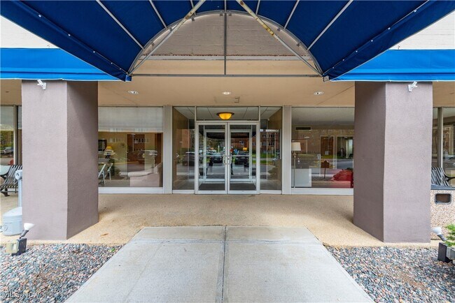 Foto del edificio - 12520 Edgewater Dr