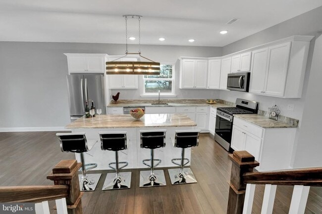 kitchen - 22 Hidden Hollow Dr