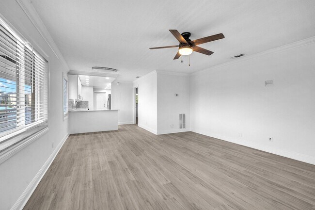 Foto del edificio - 1015 Spanish River Rd