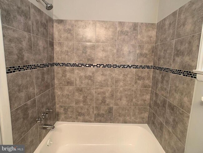 Building Photo - 4406 Falls Bridge Dr