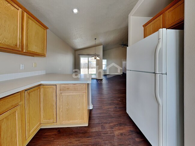 Building Photo - 6061 S Moonridge Avenue
