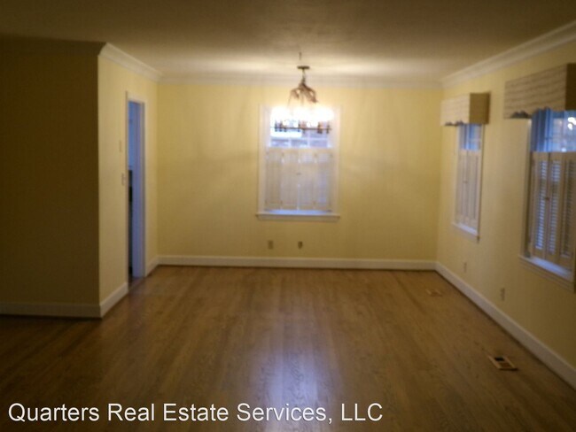 Building Photo - 4 br, 3 bath House - 147 N Peace Haven Rd