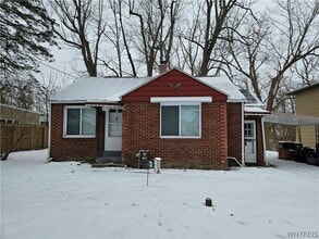 Building Photo - 22 Washington St