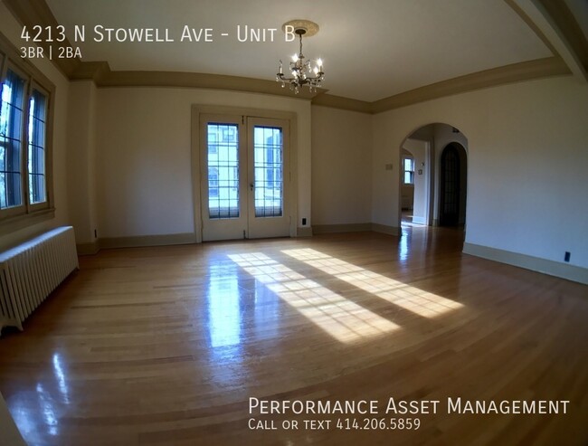 Building Photo - 4213 N Stowell Ave