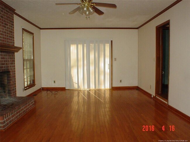 Building Photo - 444 Oakgrove Dr