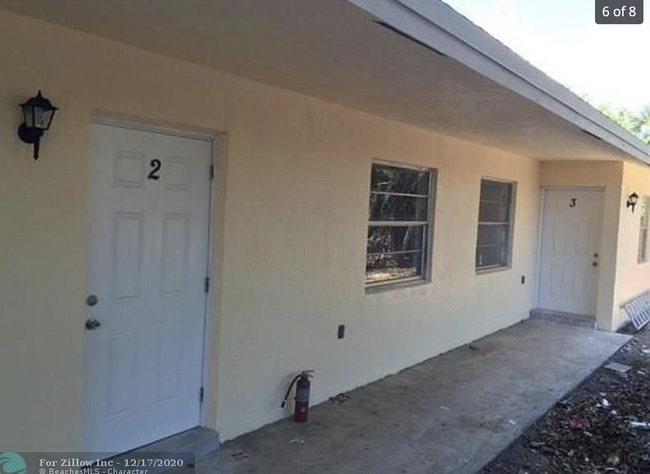 Foto del edificio - 853 SW 9th Ct