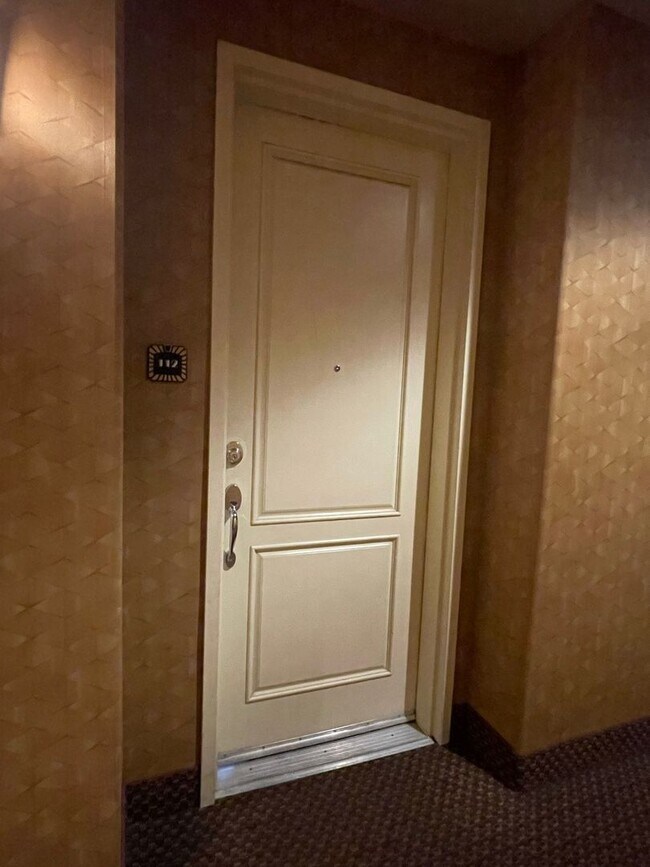 Foto del edificio - Coming Soon-2 Bedroom Unit in Manhattan Guard Gated Community!