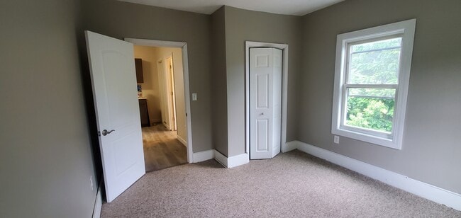 Bedroom - 259 Beech St