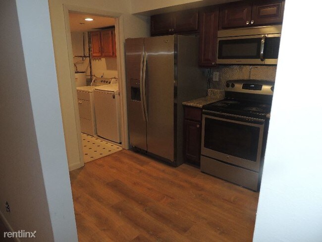 Foto del edificio - 1304 Chelmsford Cir