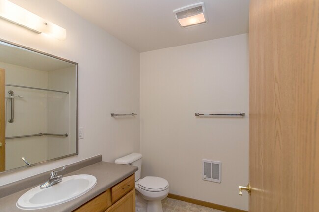 Foto del edificio - Prairie Avenue Townhomes